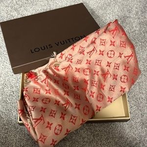 Louis Vuitton logo scarf